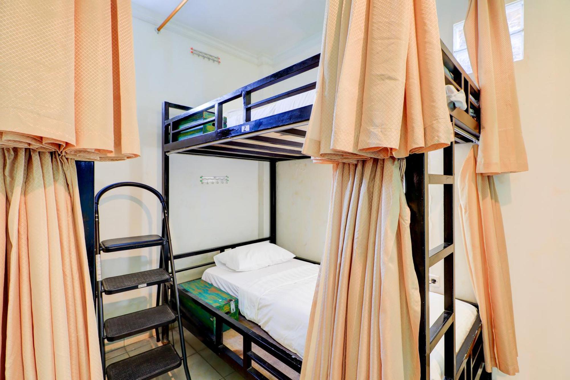 Hotel O Pondok Tulasi Hostel Near Monkey Forest Ubud  Bagian luar foto