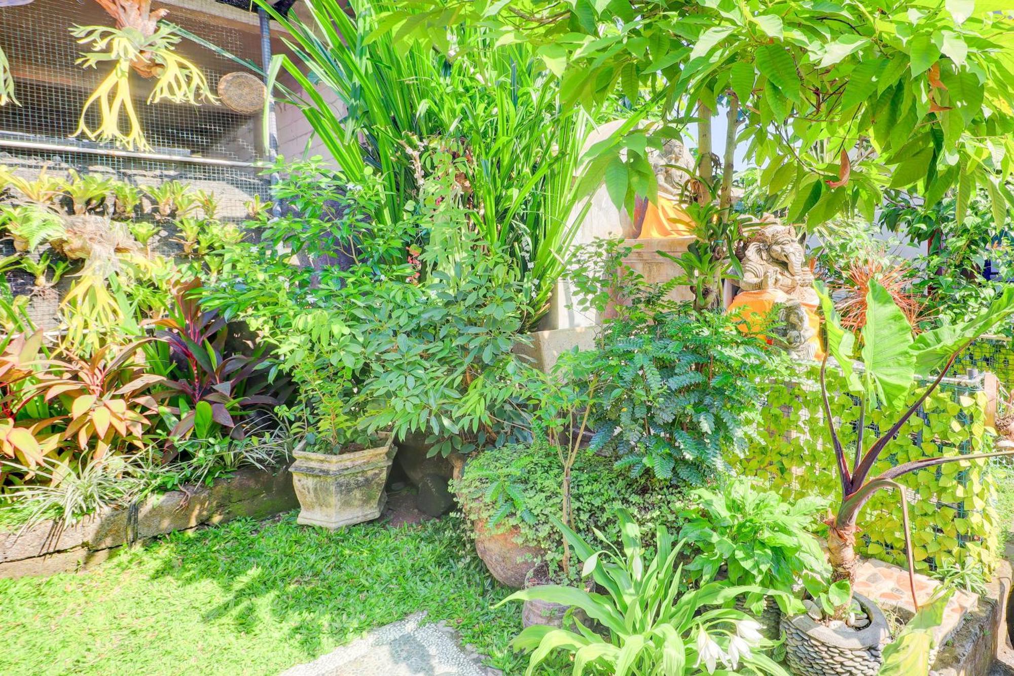 Hotel O Pondok Tulasi Hostel Near Monkey Forest Ubud  Bagian luar foto