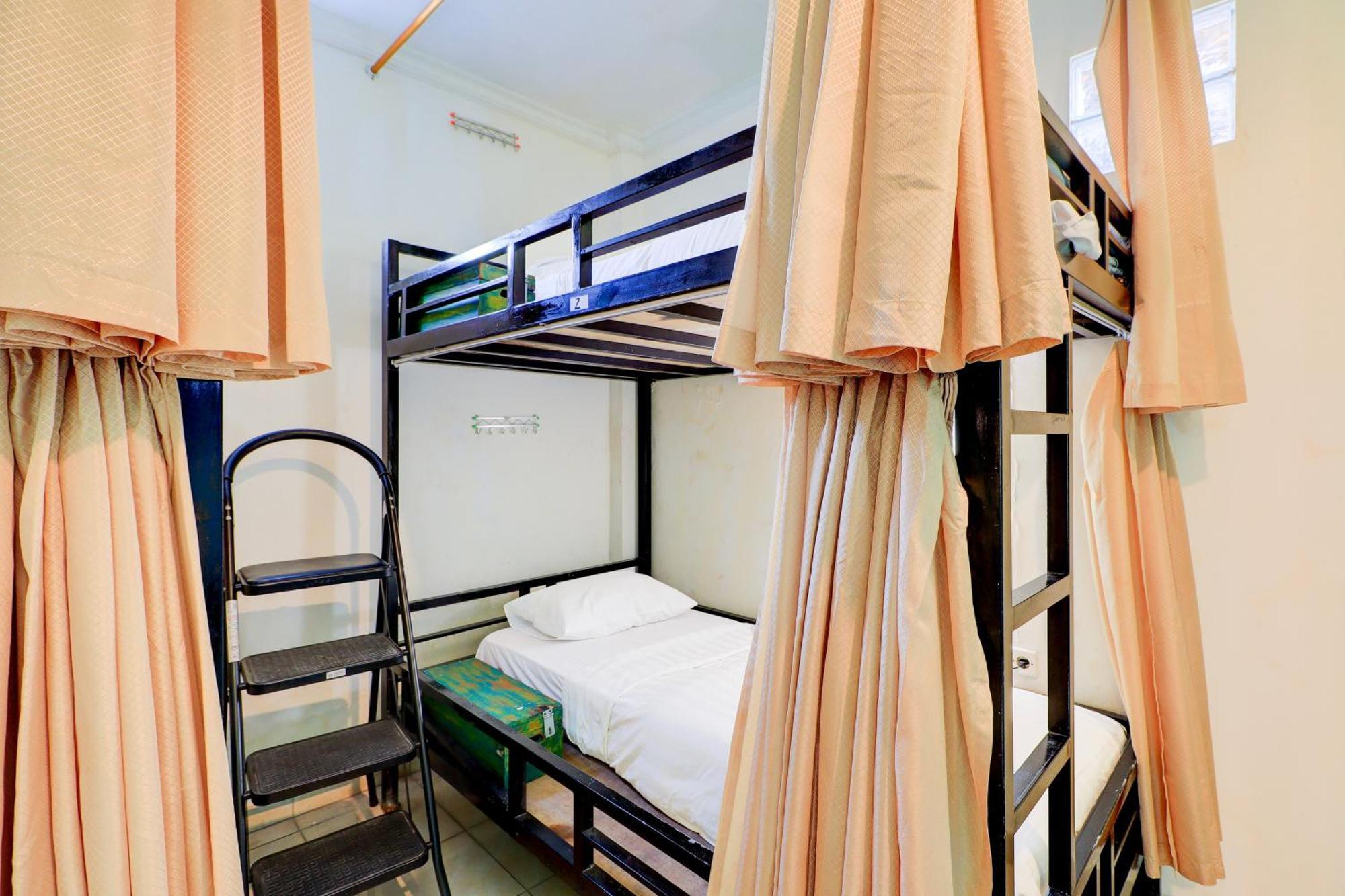 Hotel O Pondok Tulasi Hostel Near Monkey Forest Ubud  Bagian luar foto